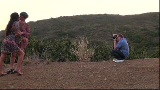 TRAILER Proxy & Lou sucent le photographe - double blowjob teaser