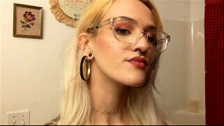 Worship the Oral Queen